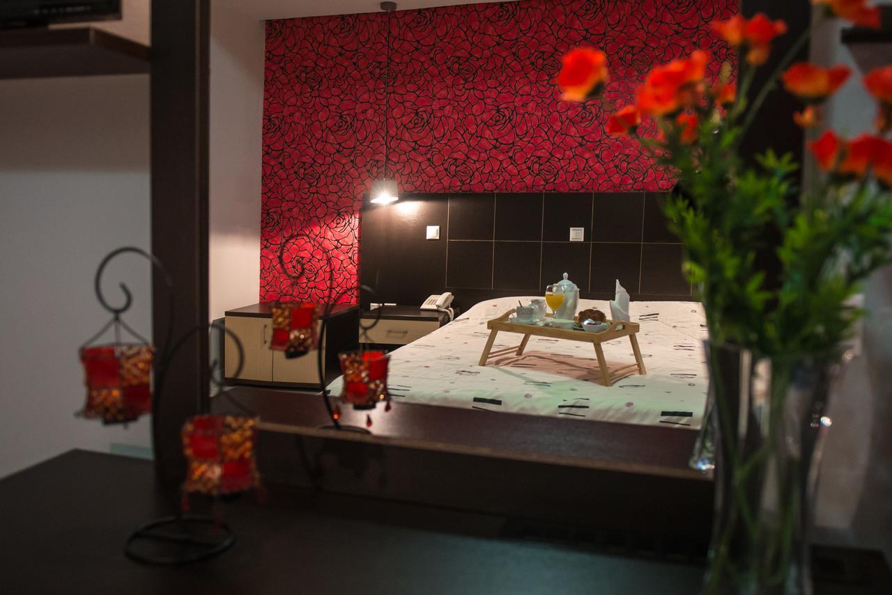 Sozos Inn Hotel 沃尼扎 外观 照片