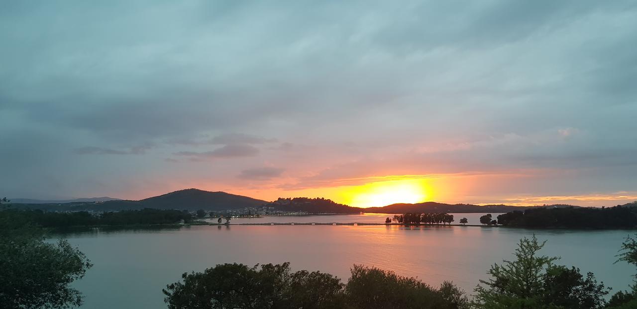 Sozos Inn Hotel 沃尼扎 外观 照片